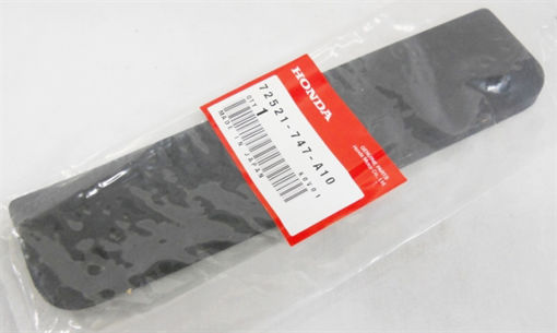 Picture of 72521-747-A10 Honda® RUBBER, BLOWER